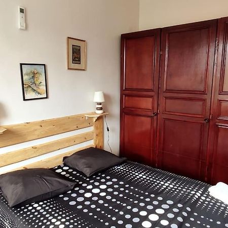 Appartamento Le Jasmin Airconditioned Studio With Swimming Pool Marsiglia Esterno foto